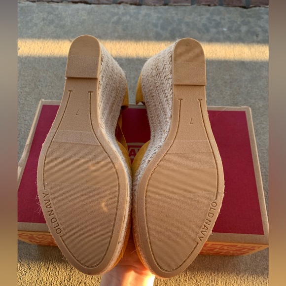 Old Navy lace up wedges - Picture 4 of 4